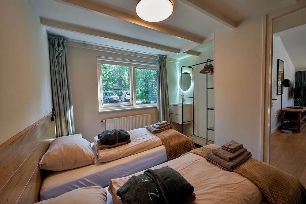 Zen-Bungalow no 6 with sauna and hottub in Hardenberg, Regio Zwolle