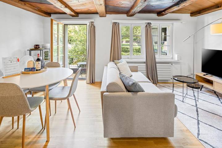 Apartmenthotel für 4 Personen, mit Ausblick und Balkon - 1