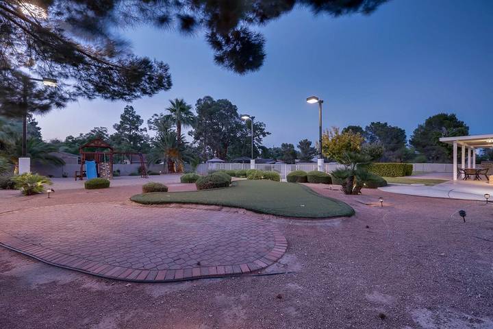 Location de vacances pour 20 personnes, avec jacuzzi et jardin à Las Vegas - 4