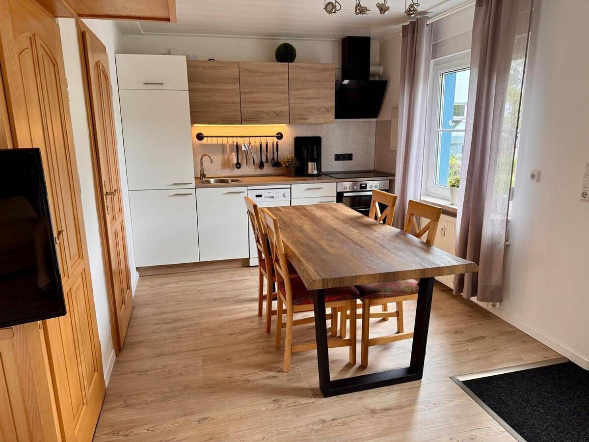 Ferienhaus mit eigenem Garten 2 Sz 2 Bäder 70Qm in Grimnitzsee, Joachimsthal