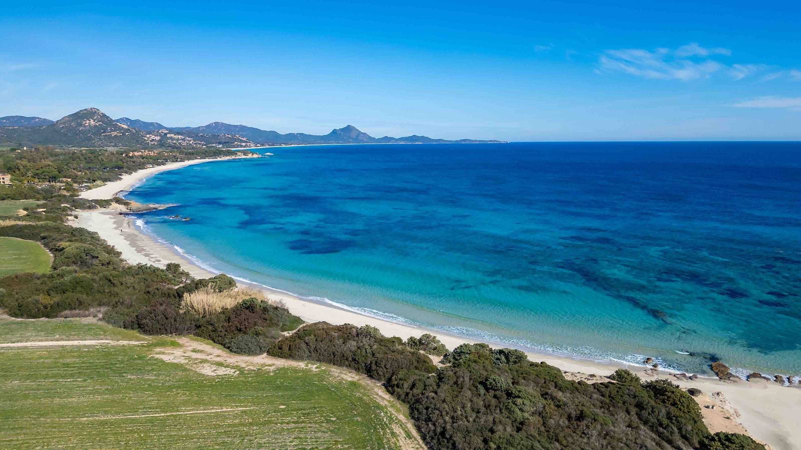 Casa Vacanze 'Love Sant'elmo' con vista mare, Wi-Fi e aria condizionata in Castel Sant'Elmo, Castiadas