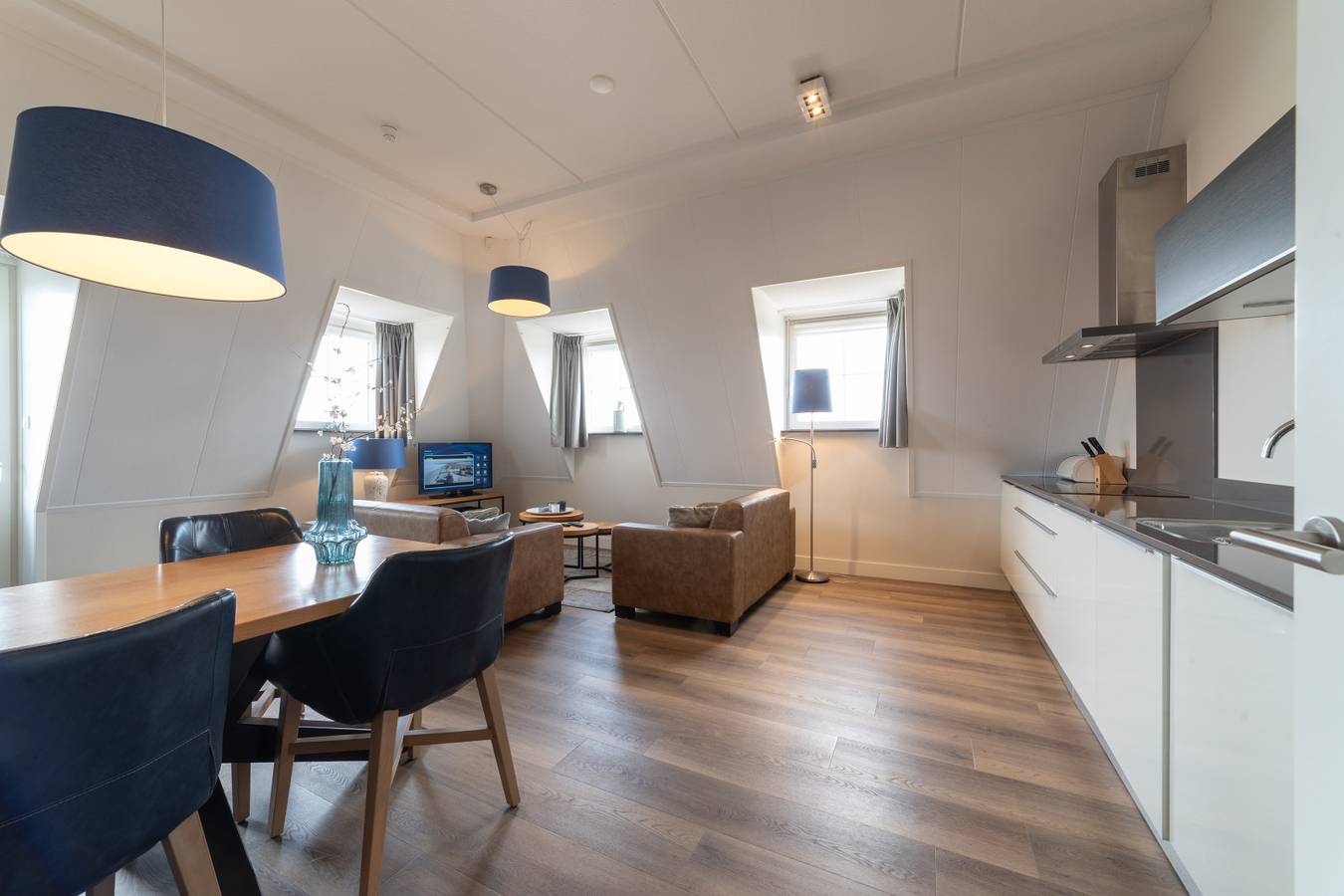 Ganze Wohnung, Luxuriöses 4-Personen-Apartment in Colijnsplaat direkt am Wasser. in Colijnsplaat, Zeeuwse Kust