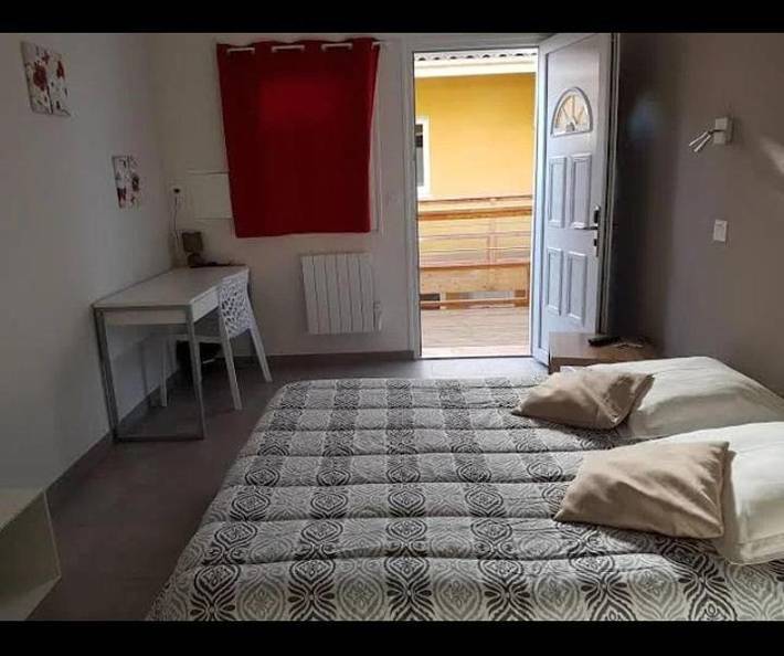 Hôtel pour 2 personnes, avec vue et terrasse, animaux acceptés à Sauvagnon