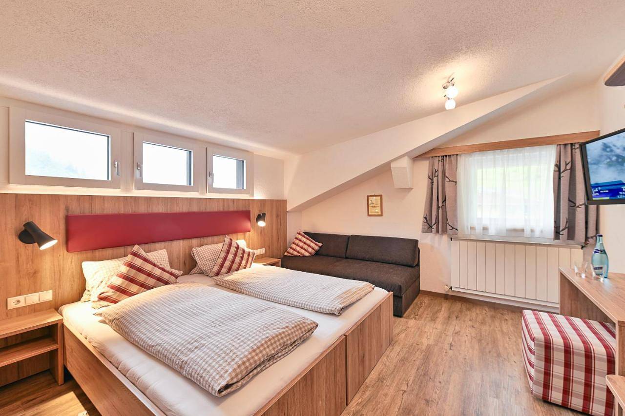 Deluxe Double or Twin Room with Mountain View in Stuben am Arlberg, Arlberg