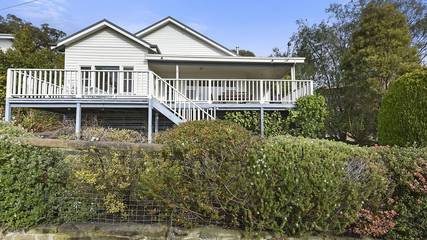 Holiday Home for 10 People in Lorne, Surf Coast Shire, Photo 1
