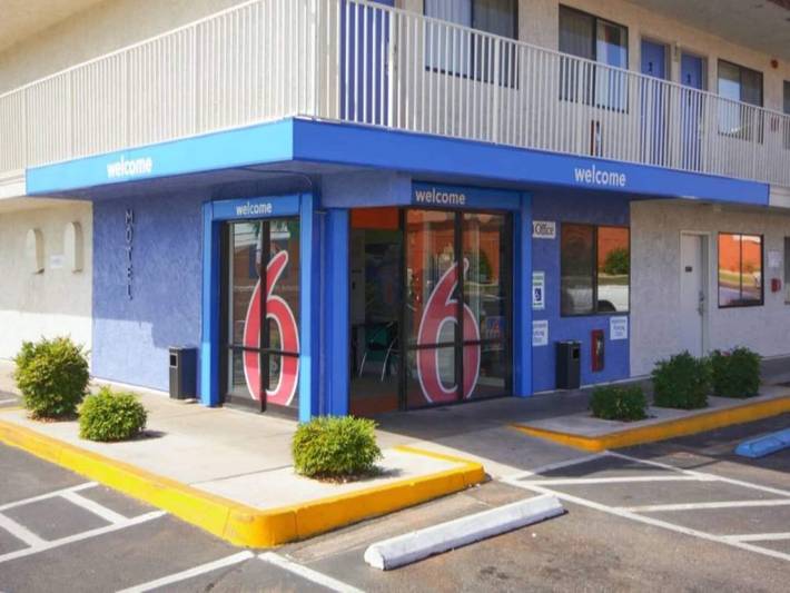 Entire apartment, 1 Queen Bed|Nsmk, Micfridge in St. George (UT), Zion National Park