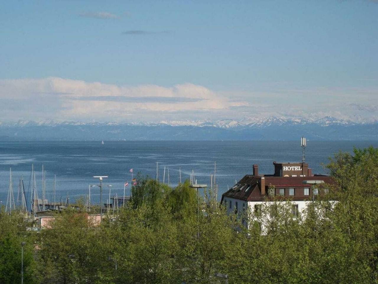 Lake view Schiffstrasse in Konstanz, Obersee (Bodensee)