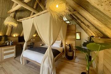 Gîte pour 2 personnes, avec jardin et jacuzzi à Angoisse (Dordogne)