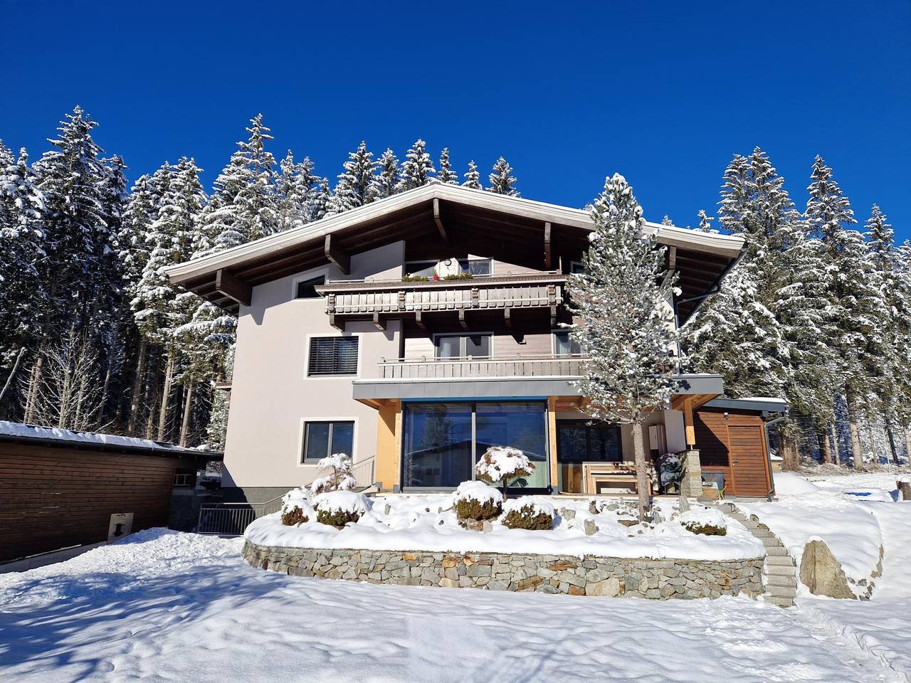 Ganze Wohnung, Ruhige Ferienwohnung mit großem Balkon in Neukirchen am Großvenediger, Kitzbüheler Alpen