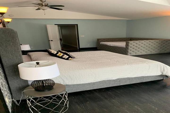 Vacation rental for 14 people, with hot tub and garden, with pets in Tobermory (Ontario)