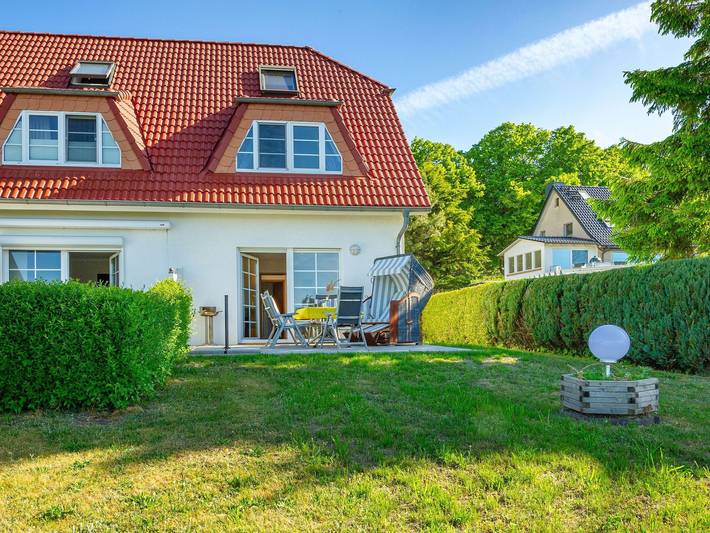 Ferienhaus für 4 Personen, mit Ausblick und Terrasse sowie Garten und Seeblick in Sellin - 2