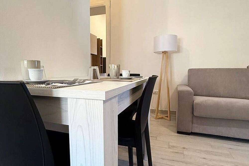Entire apartment, ⭐️ Luminis Holiday Home - Comfort and the sea at your fingertips ⭐️ in Porto Torres, Sassari Province