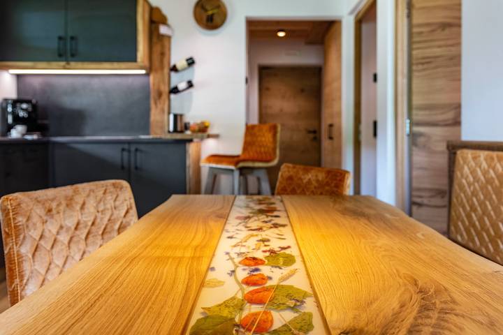 Ganze Wohnung, Chalet "Blosegghof Almwiese" mit Bergblick, privater Terrasse und Wlan in Bichl (Ratschings), Ratschings