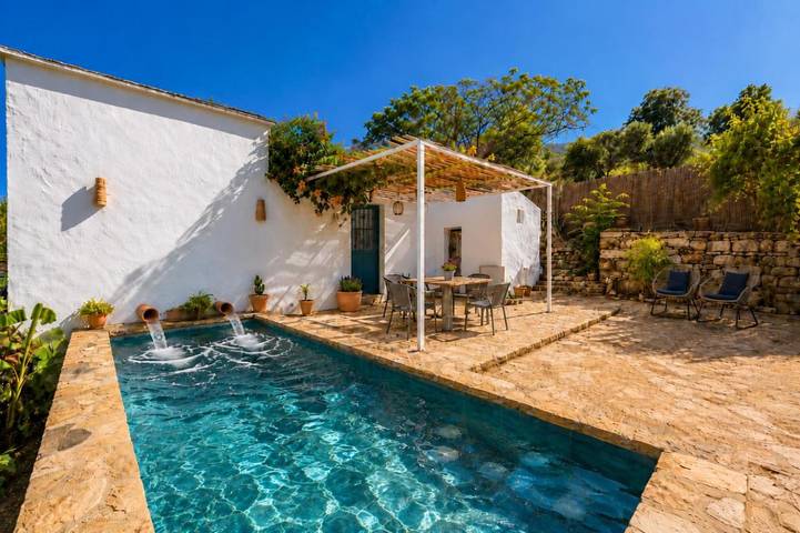 Casa rural para 10 personas, con Balcón y Terraza además de Jardín y Piscina en Facinas