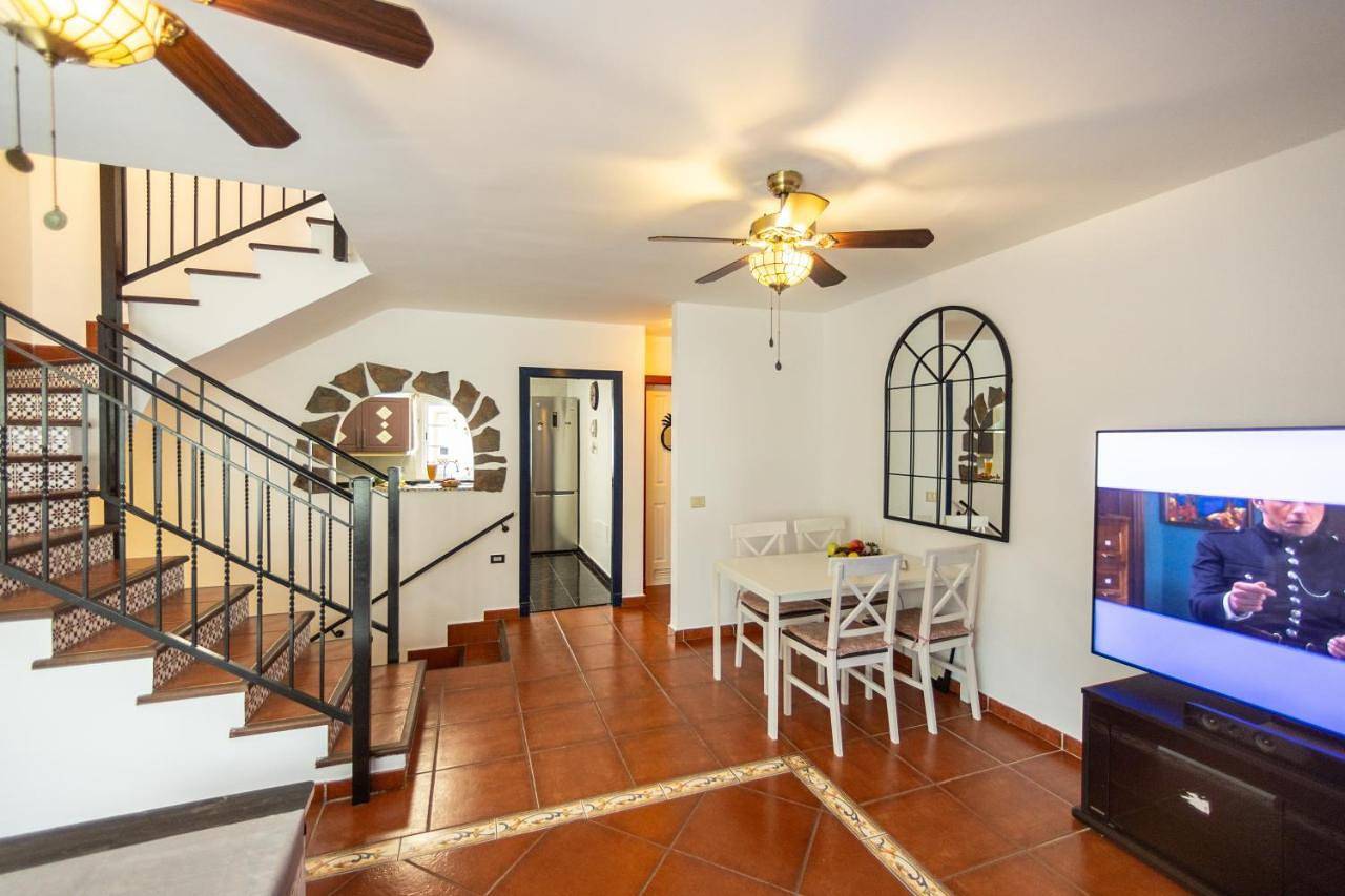 Three-Bedroom House in Las Nieves, Adeje