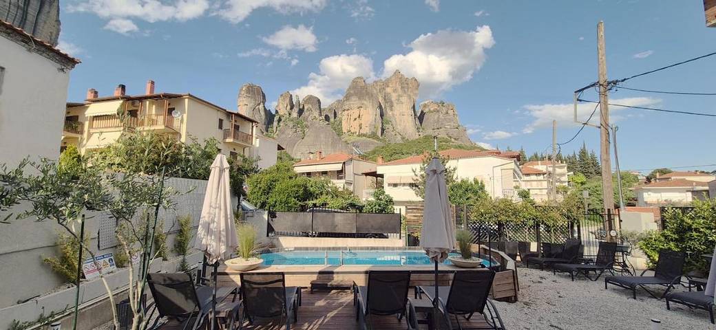 Gîte pour 2 personnes, avec vue ainsi que balcon et jardin dans Kalambáka