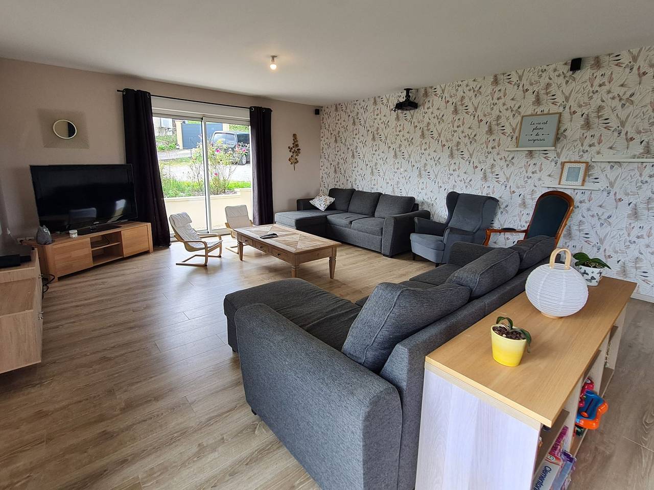 Geräumiges, modernes Haus mit Panoramaterrasse und beheiztem Pool in Favières (Meurthe-et-Moselle), Toul