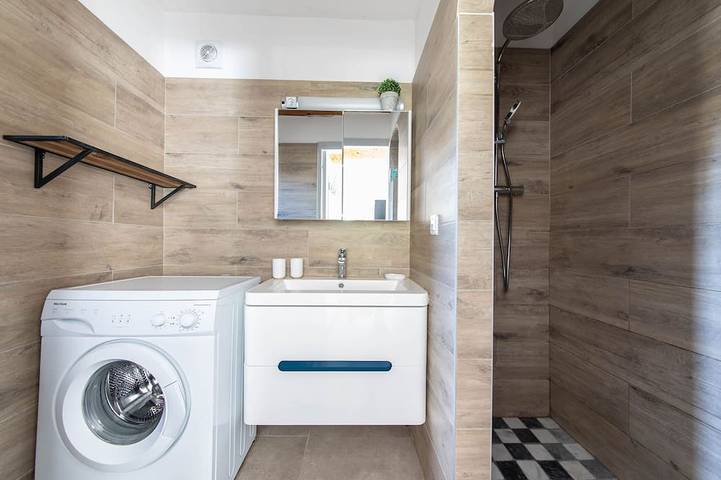 Location de vacances pour 6 personnes, avec jardin à Velleron - 4