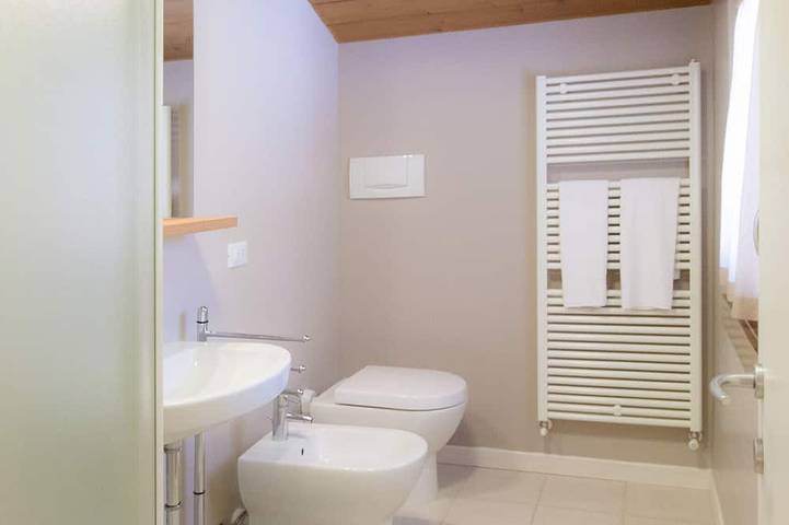 Baita per 7 persone, con balcone in Alleghe