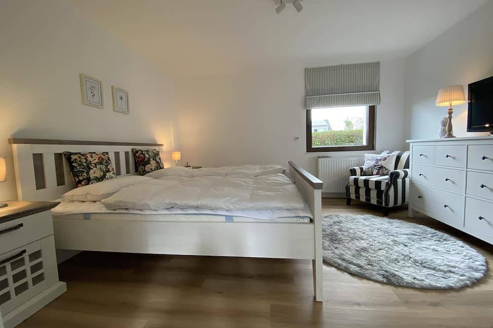 Idyllisch gelegenes Landhaus mit Terrasse, Parkplatz und viel Liebe zum Detail in Hamborn, Duisburg
