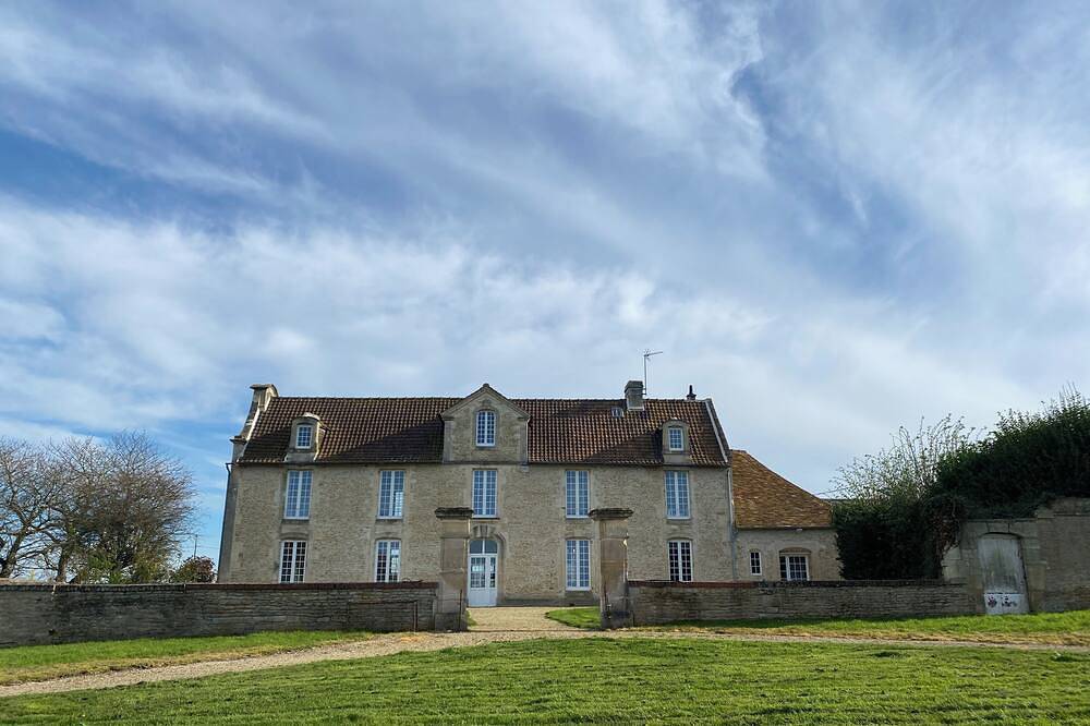 Beau manoir normand à 15 min de la mer et de Caen. in Saint-Martin-des-Marais, Région de Caen