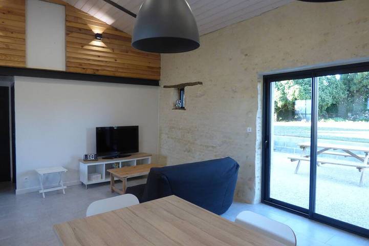 Gîte pour 4 personnes, avec jardin dans Fontenay-le-Comte