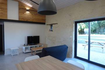 Gîte pour 4 personnes, avec jardin à Sainte-Gemme-la-Plaine