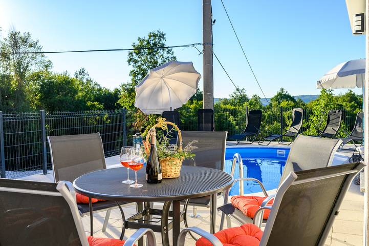 Villa für 8 Personen, mit Terrasse und Pool sowie Garten, mit Haustier in Istrien - 3