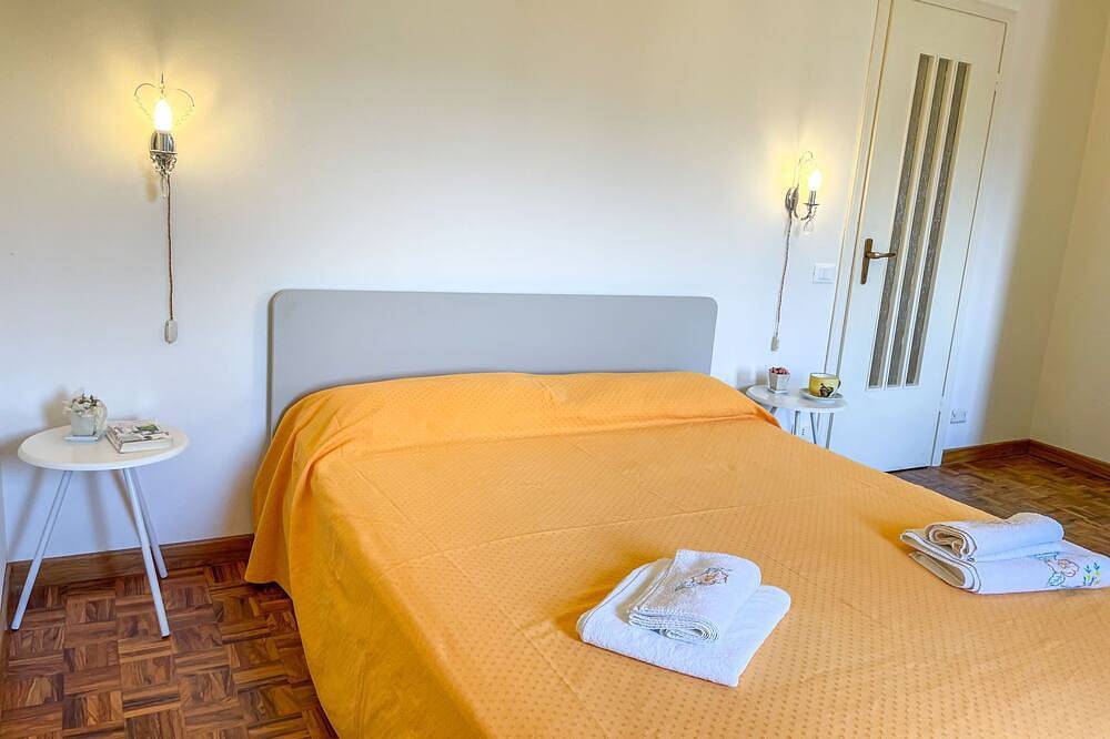 Casa del Villaggio in Baveno, Comune di Baveno