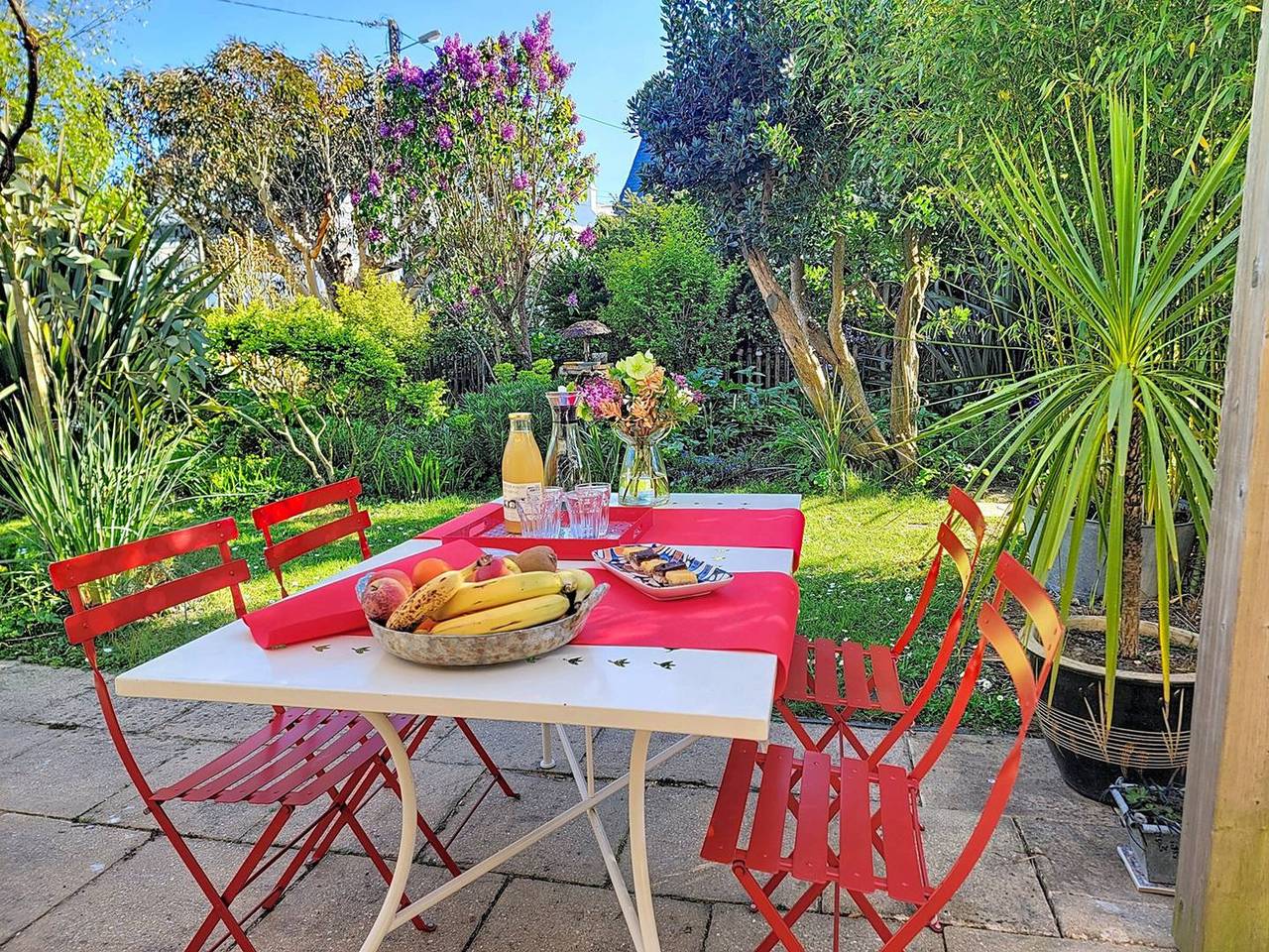 Maison Accueillante 110m² Proche Port d'Étel avec Jardin et Parking in Étel, Côte des Mégalithes