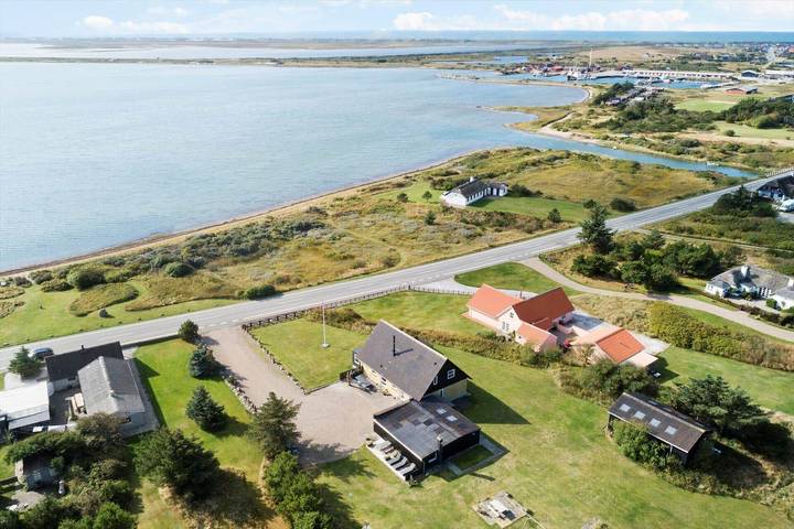Ferienhaus für 10 Personen, mit Balkon und Terrasse sowie Garten in Limfjord