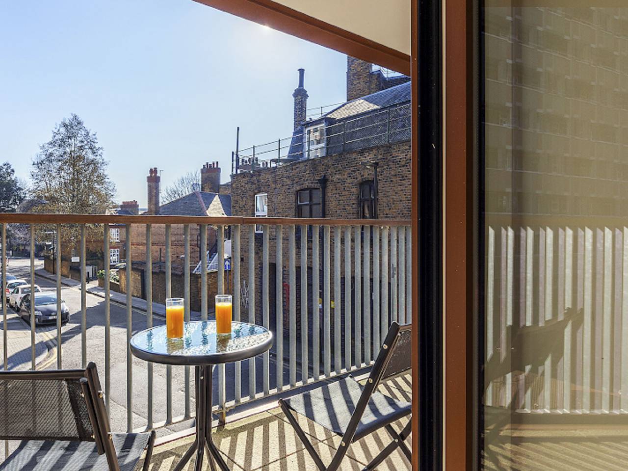 Entire apartment, Shoreditch Square, Hoxton in Bethnal Green, London