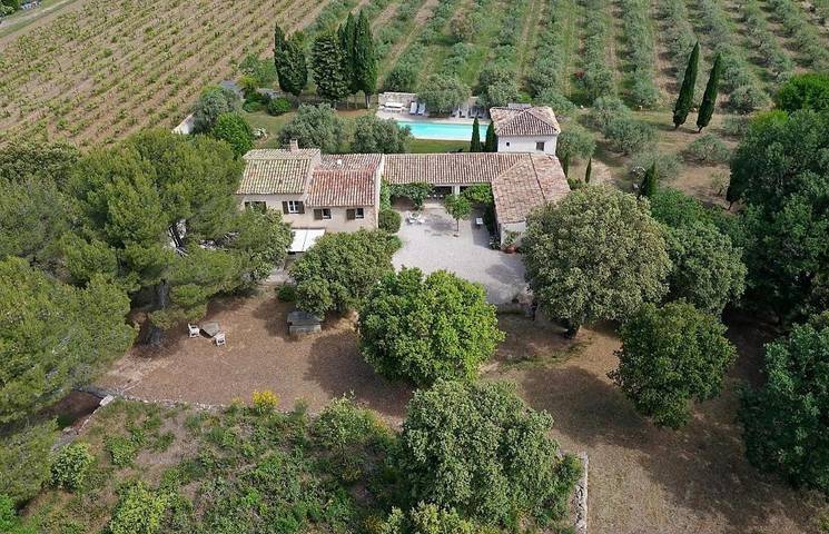 Casa de vacaciones para 12 personas, con vistas además de jardín y piscina, Se admiten mascotas - 1