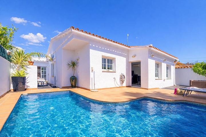 Chalet para 6 personas, con terraza en Ampuriabrava
