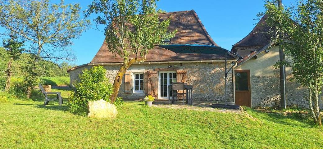 Location de vacances pour 4 personnes, avec Terrasse ainsi que Jardin et Vue à Sainte-Foy-de-Longas
