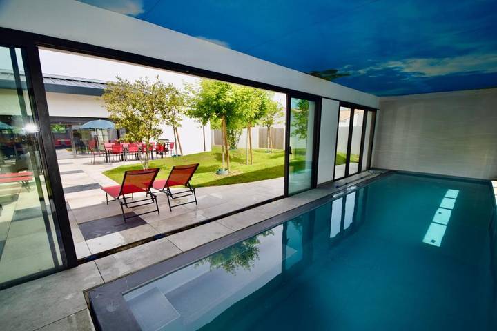 Villa pour 10 personnes, avec jardin ainsi que piscine et vue à Royan - 2