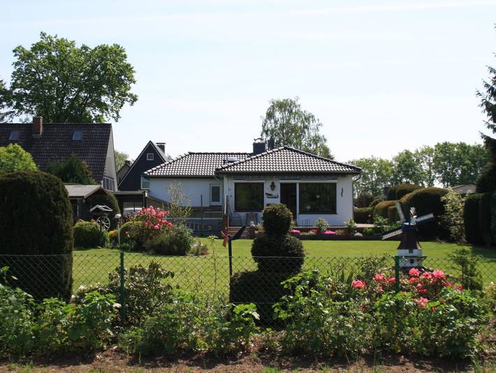 Ferienhaus für 3 Personen, mit Terrasse und Garten