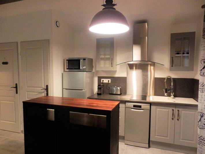 Gîte pour 2 personnes, avec piscine ainsi que jardin et terrasse dans les Bouches-du-Rhône - 3