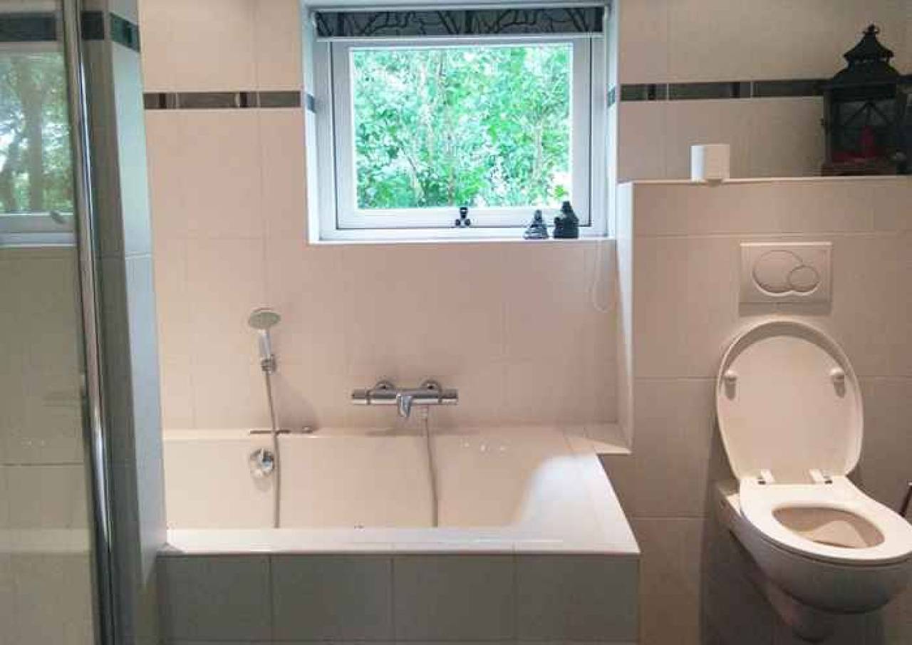 Gemütliches Ferienhaus für 6-8 Personen mit großem Garten, in der Nähe von Assen. in Drenthe