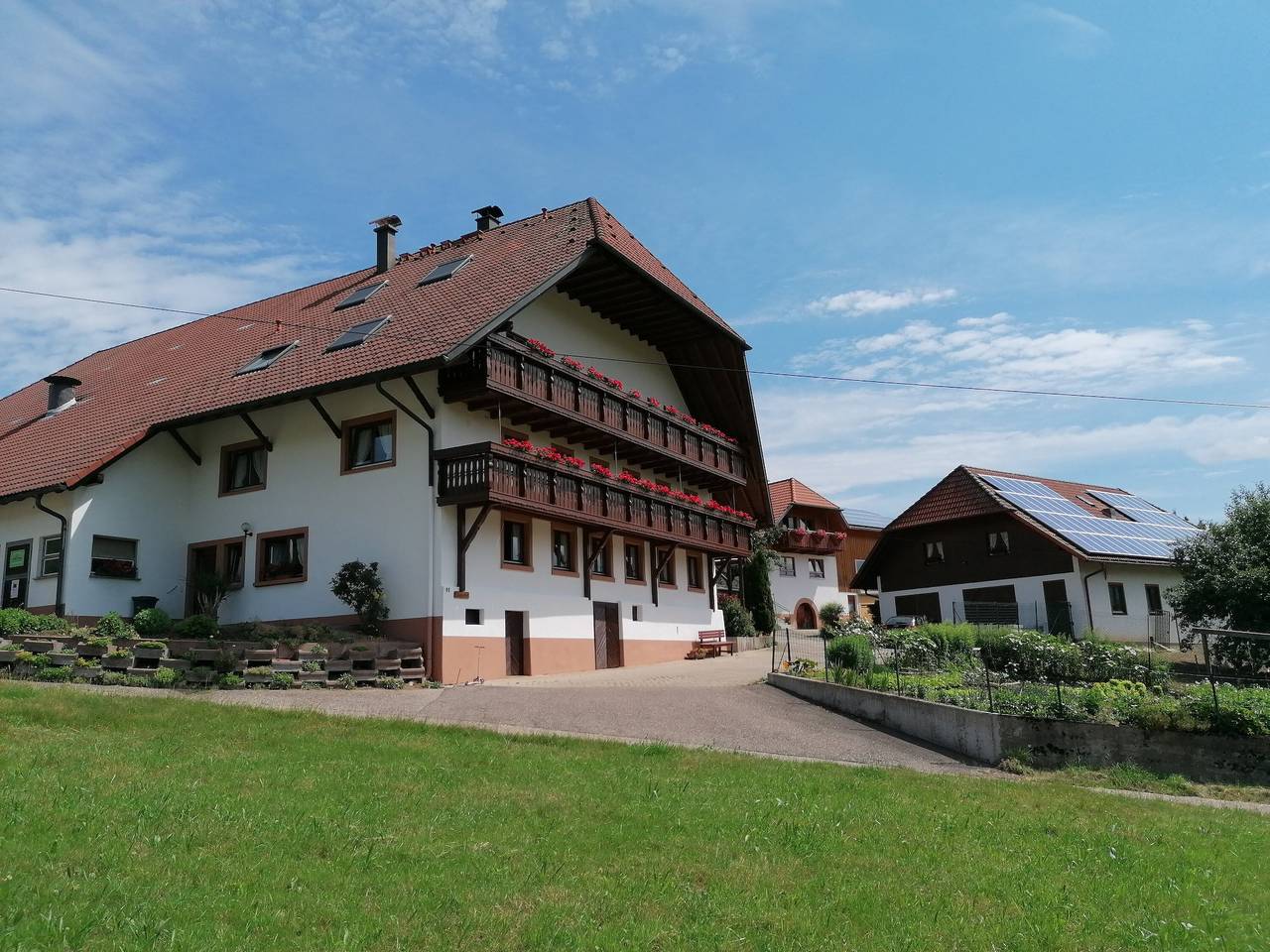 Stockerhof - Ferienwohnung Bergwiese, 75qm, 2 Schlafzimmer, Wohn-/Schlafzimmer, Terrasse, max. 5 Personen in Elzach, Selva Negra Central