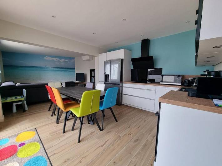 Location de vacances pour 10 personnes, avec terrasse dans Office De Tourisme De Saint Hilaire De Riez - 2