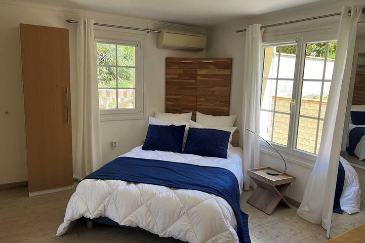 Location de vacances pour 12 personnes, avec terrasse et jardin, animaux acceptés à Roussas - 3