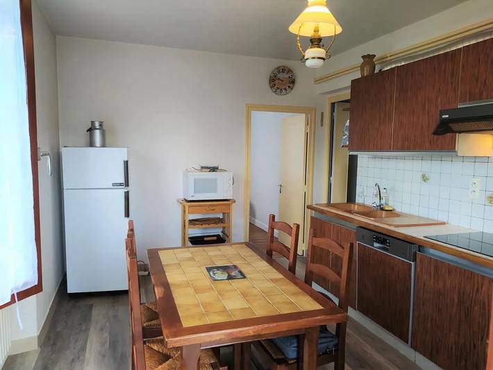 Gîte pour 4 personnes, avec jardin et piscine, animaux acceptés à Saint-Alban-sur-Limagnole - 2