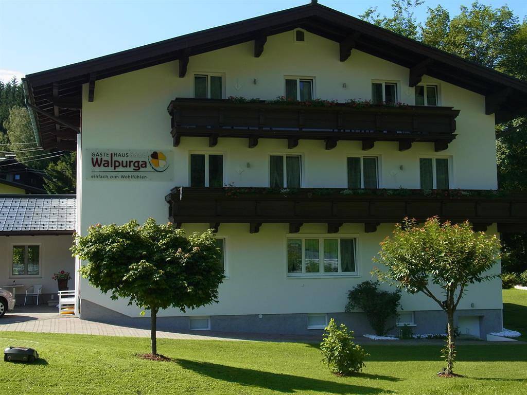 Wiesenblume/ Efeu Doppelzimmer, Dusche, Wc, Balkon in Rußbach am Paß Gschütt, Tennengau