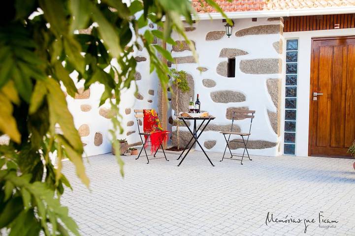 Casa de campo para 2 pessoas, com varanda e jardim e ainda piscina em Vila Nova de Gaia