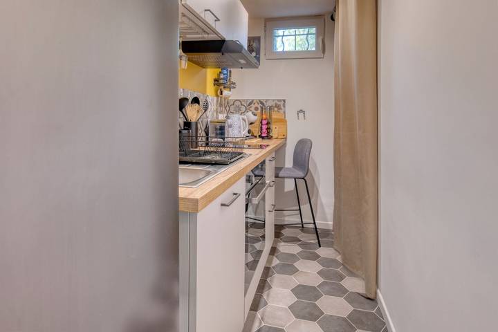 Toit Pour Vous in Maurens – Entspannung im Dorf mit Garten und Pool in Gers