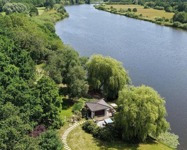 Vakantiewoning voor 2 personen, with Balkon and Whirlpool as well as Terras and Tuin in Wijchen