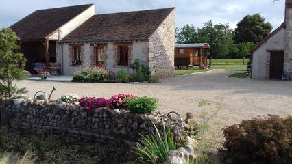 Chambre d’hôte pour 4 personnes, avec jardin à Bonnée