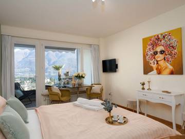 Ferienwohnung für 2 Personen, mit Seeblick und Balkon am Lago Maggiore (Schweiz)