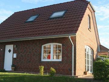 Ferienhaus für 6 Personen, mit Terrasse und Seeblick sowie Garten, kinderfreundlich in Sternberg